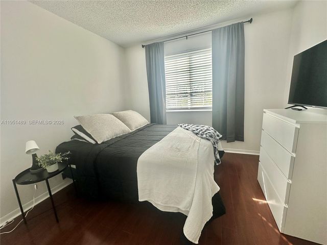 18715 NW 1st Street, Pembroke Pines, FL 33029