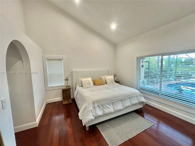 18715 NW 1st Street, Pembroke Pines, FL 33029