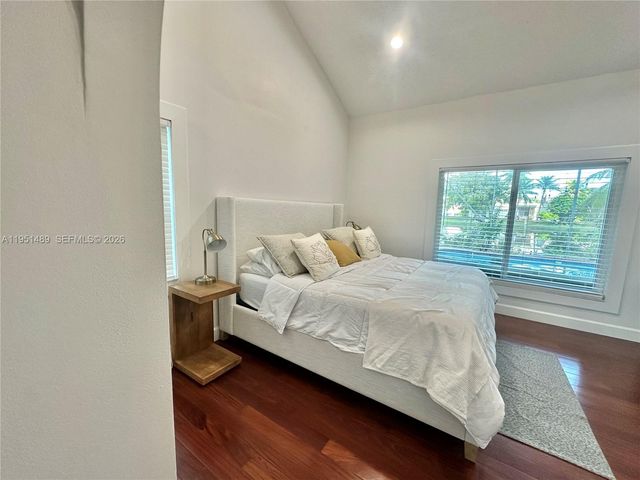 18715 NW 1st Street, Pembroke Pines, FL 33029