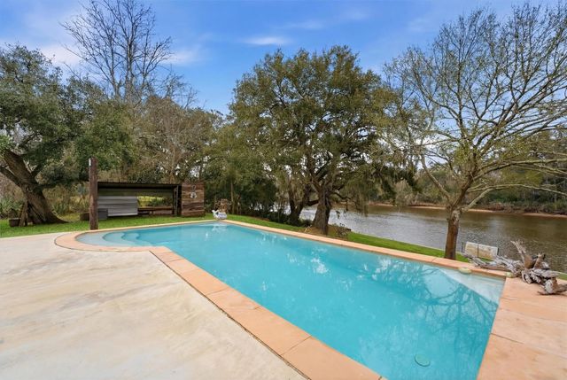 4701 County Road 747a, Brazoria, TX 77422