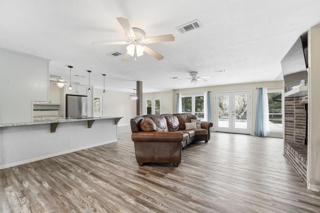 4701 County Road 747a, Brazoria, TX 77422