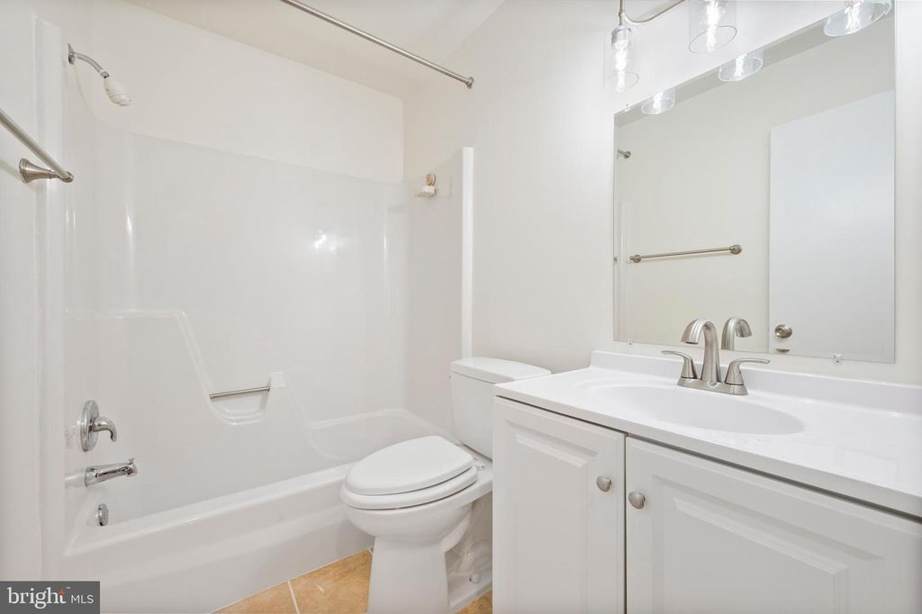 Image 23 of property listing at 10325 SIXPENCE CIR, Columbia, MD 21044
