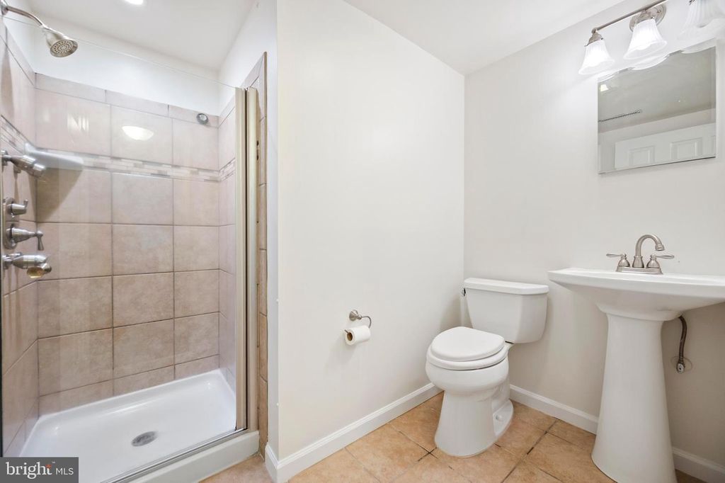 Image 29 of property listing at 10325 SIXPENCE CIR, Columbia, MD 21044