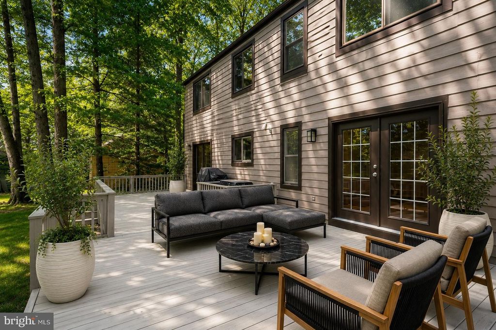 Image 30 of property listing at 10325 SIXPENCE CIR, Columbia, MD 21044