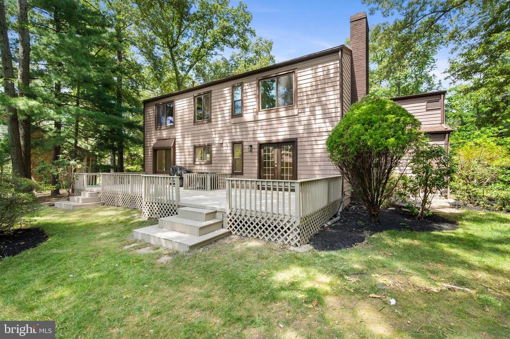 Image 34 of property listing at 10325 SIXPENCE CIR, Columbia, MD 21044