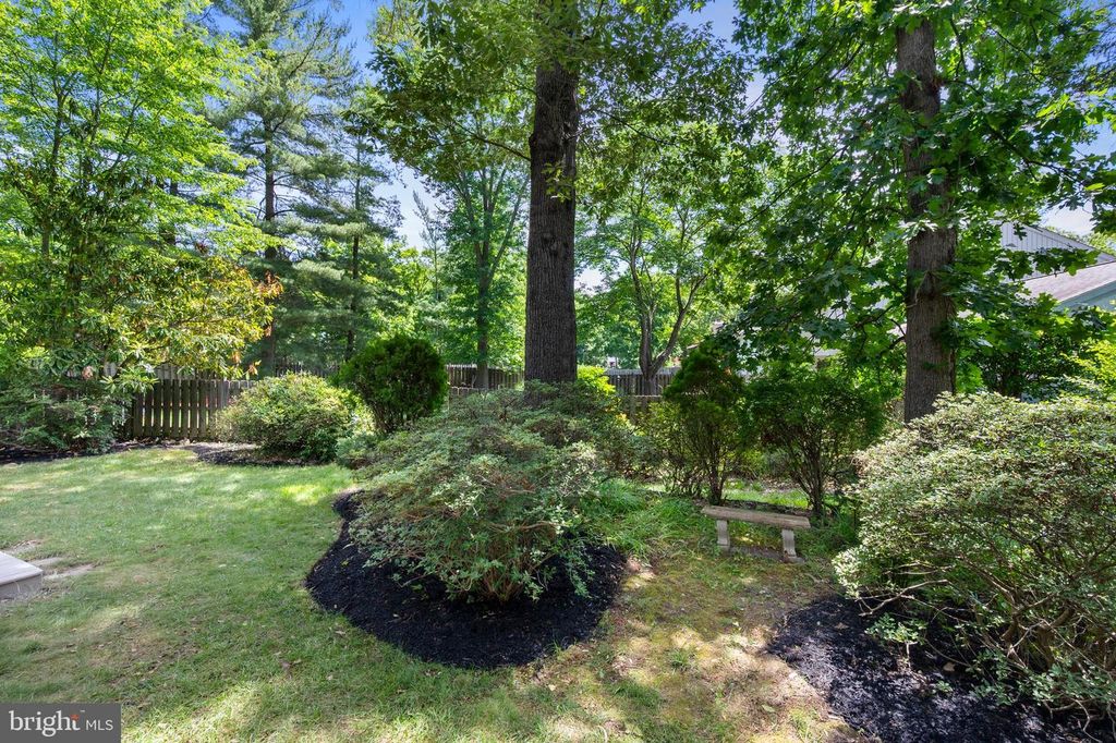 Image 35 of property listing at 10325 SIXPENCE CIR, Columbia, MD 21044