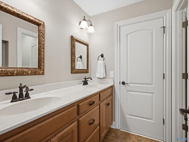 4015 High Mountain Road NE, Huntsville, AL 35811