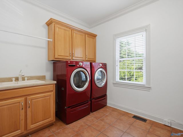 4015 High Mountain Road NE, Huntsville, AL 35811