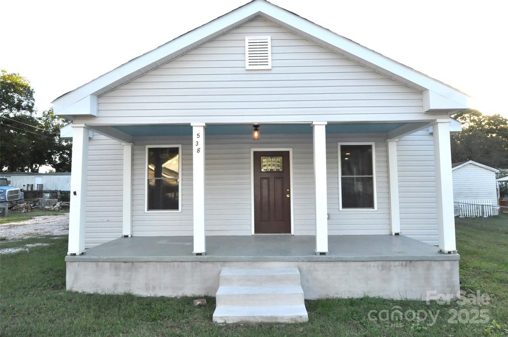 538 second Street, Chester, SC 29706
