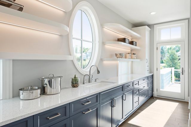 5095 Kelsey Terrace, Edina, MN 55436