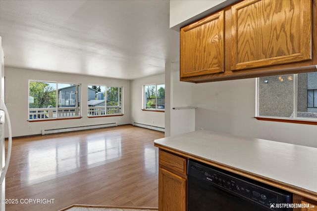 437 E 14th Avenue, Anchorage, AK 99501