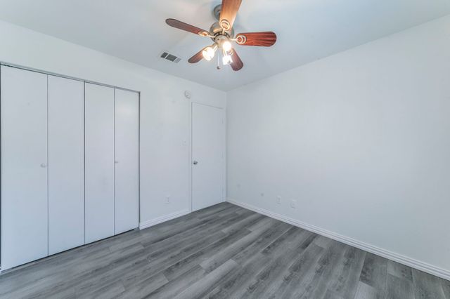 816 Plummer Drive, Cedar Hill, TX 75104