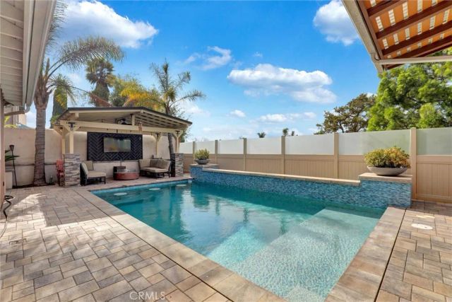 25262 Tasman, Laguna Hills, CA 92653