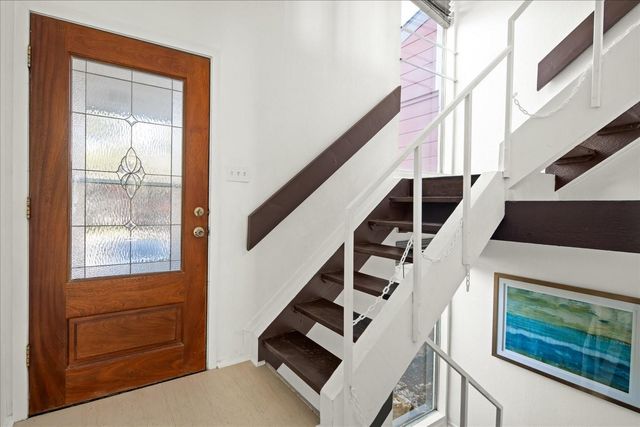 559 Demarett DR, Point Venture, TX 78645