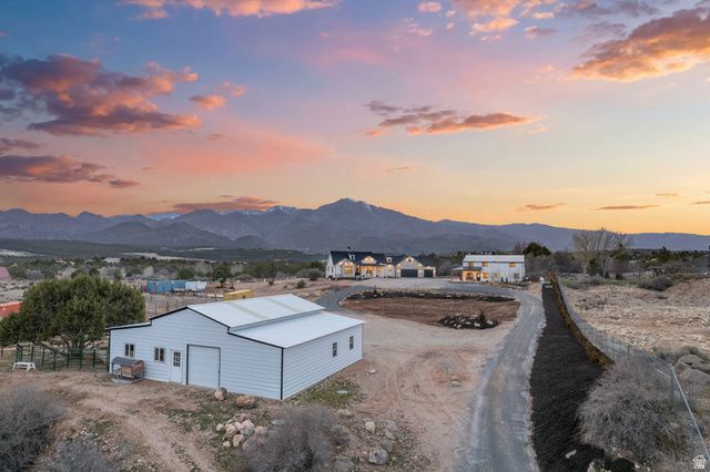 2204 S OLD HIGHWAY 91, New Harmony, UT 84757