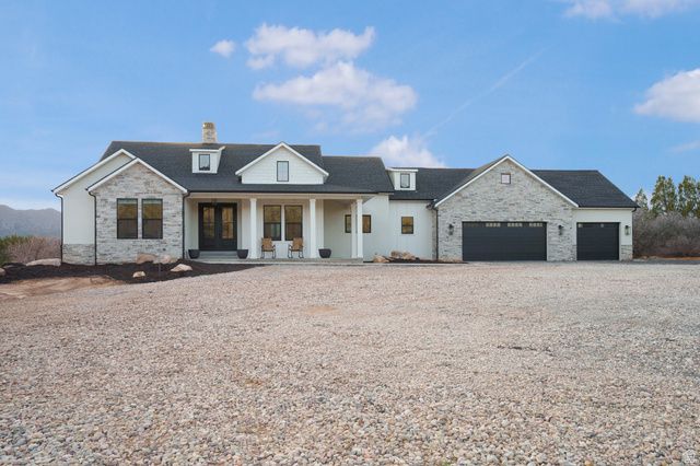 2204 S OLD HIGHWAY 91, New Harmony, UT 84757