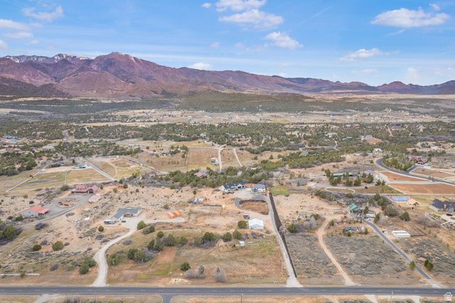 2204 S OLD HIGHWAY 91, New Harmony, UT 84757