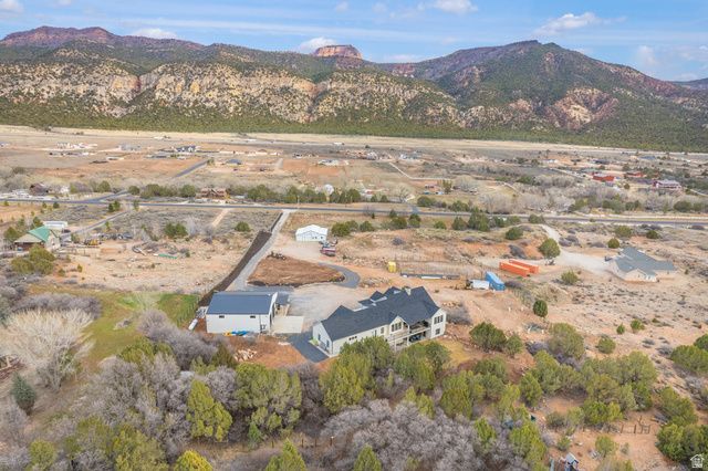 2204 S OLD HIGHWAY 91, New Harmony, UT 84757