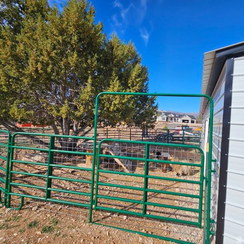 2204 S OLD HIGHWAY 91, New Harmony, UT 84757