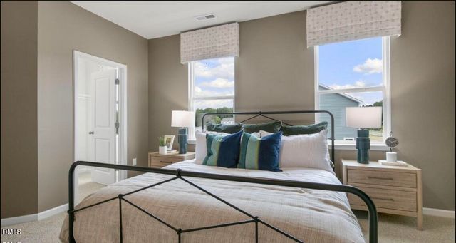 736 Dorset Stream Drive, Fuquay Varina, NC 27526