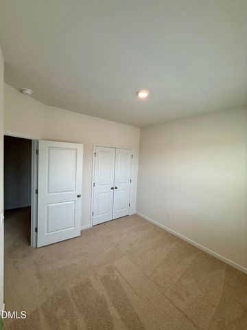 736 Dorset Stream Drive, Fuquay Varina, NC 27526