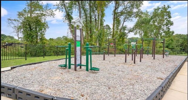 736 Dorset Stream Drive, Fuquay Varina, NC 27526