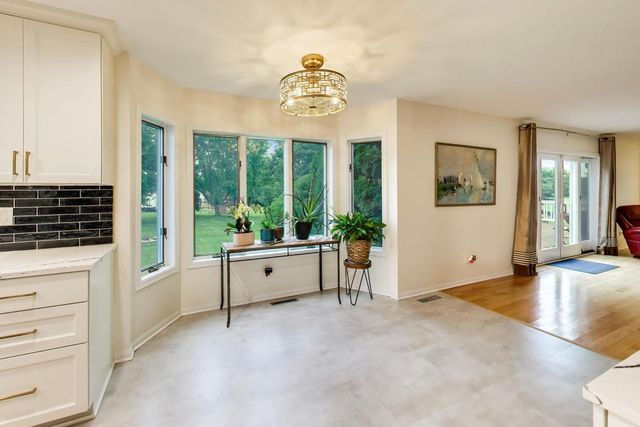 515 GRAND MEADOW Lane, Mchenry, IL 60051