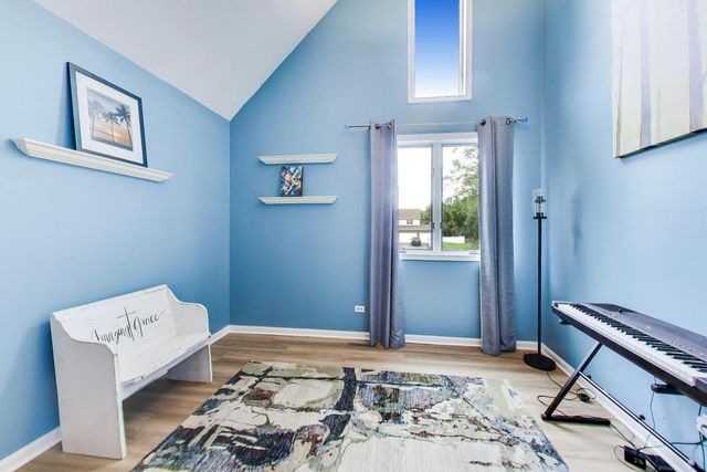 515 GRAND MEADOW Lane, Mchenry, IL 60051