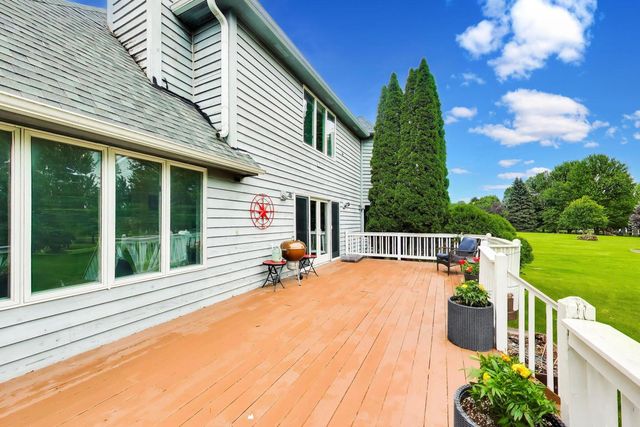 515 GRAND MEADOW Lane, Mchenry, IL 60051