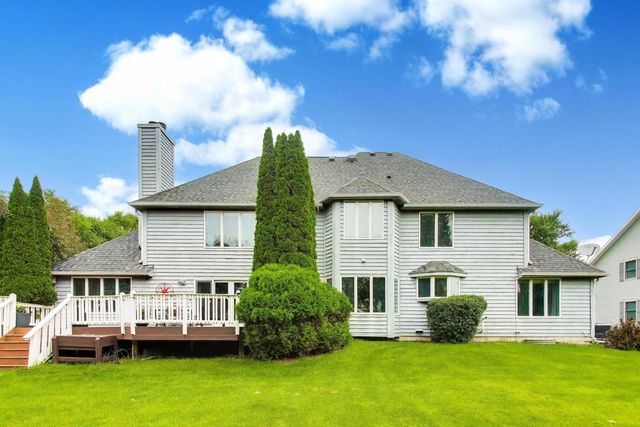 515 GRAND MEADOW Lane, Mchenry, IL 60051