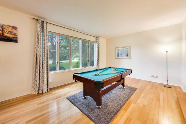 515 GRAND MEADOW Lane, Mchenry, IL 60051