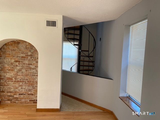 39 Wethersfield Avenue C, Hartford, CT 06114