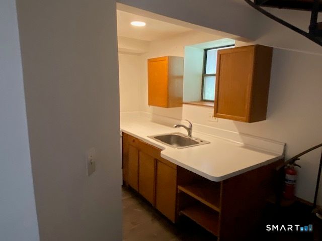 39 Wethersfield Avenue C, Hartford, CT 06114