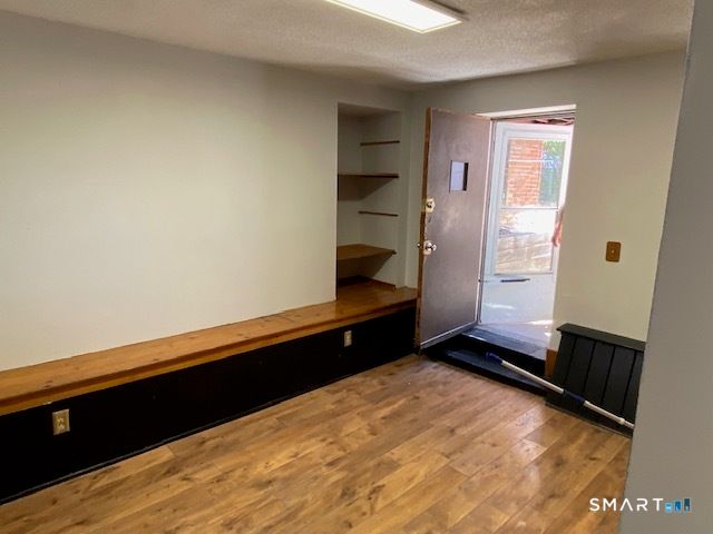 39 Wethersfield Avenue C, Hartford, CT 06114