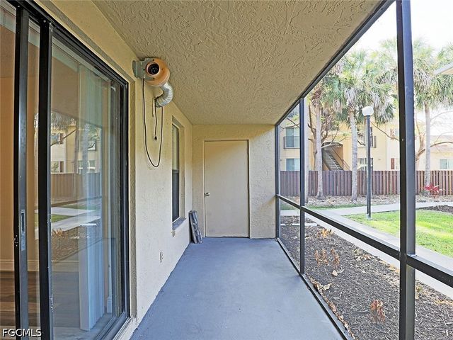 5305 Summerlin RD 506, Fort Myers, FL 33919