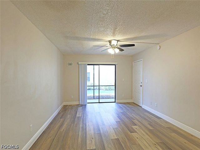 5305 Summerlin RD 506, Fort Myers, FL 33919