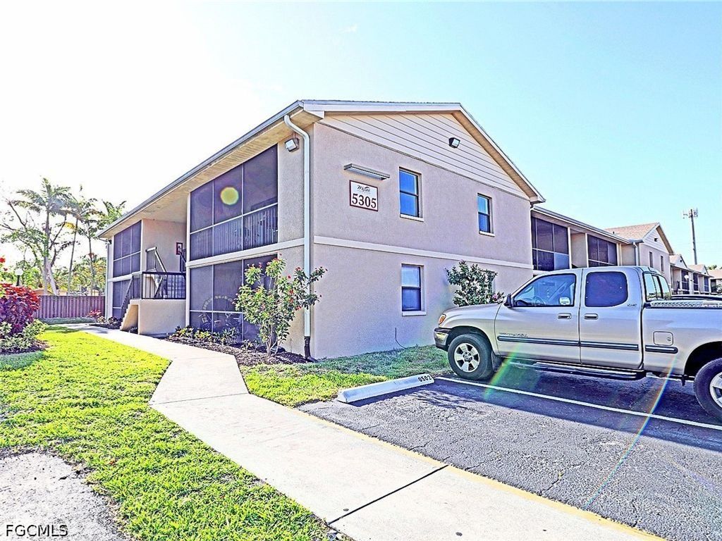 5305 Summerlin RD 506, Fort Myers, FL 33919