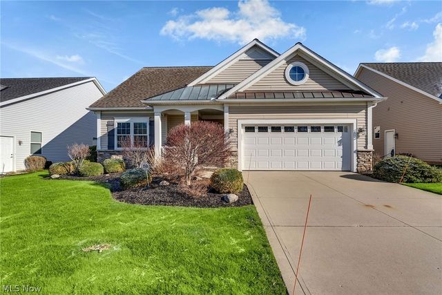 8195 Manor Gate Way, Mentor, OH 44060