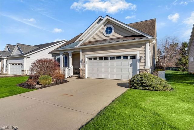 8195 Manor Gate Way, Mentor, OH 44060