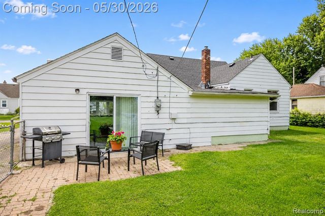 23191 Hill Avenue, Warren, MI 48091