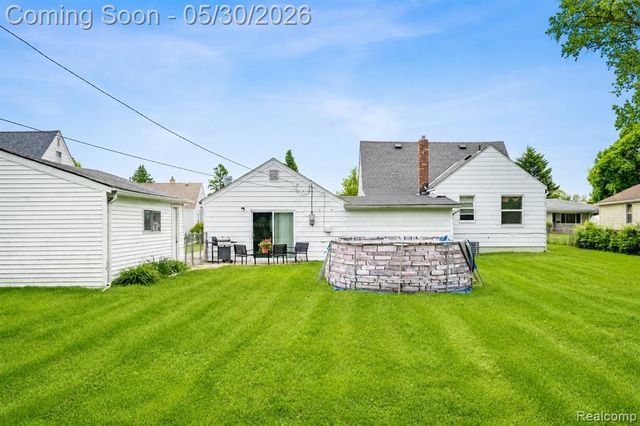 23191 Hill Avenue, Warren, MI 48091