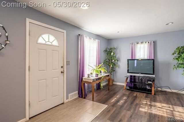 23191 Hill Avenue, Warren, MI 48091