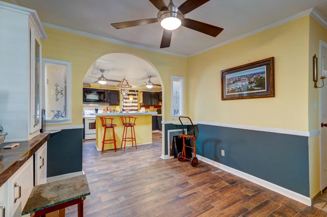 871 Groomstown Road, Cross, SC 29436