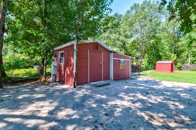 871 Groomstown Road, Cross, SC 29436