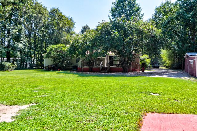 871 Groomstown Road, Cross, SC 29436