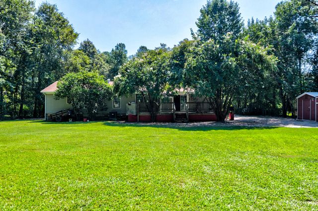 871 Groomstown Road, Cross, SC 29436