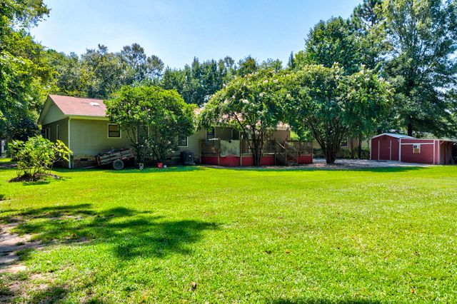 871 Groomstown Road, Cross, SC 29436