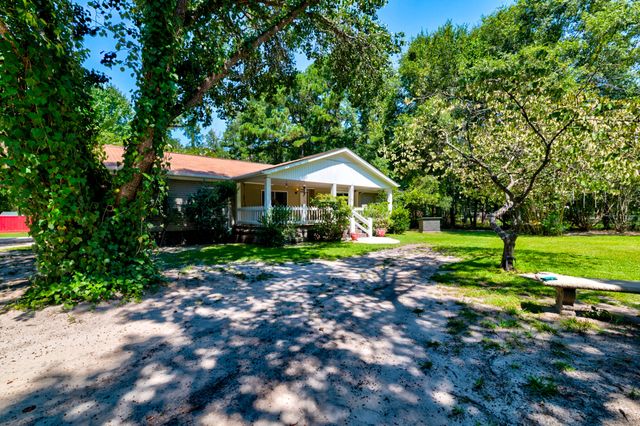 871 Groomstown Road, Cross, SC 29436