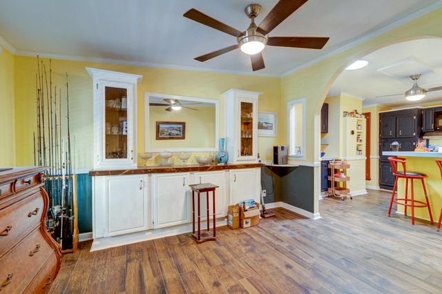 871 Groomstown Road, Cross, SC 29436