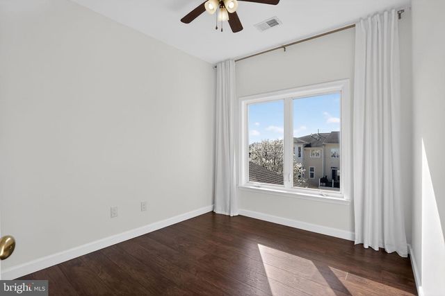 43569 WILD INDIGO TER, Leesburg, VA 20176